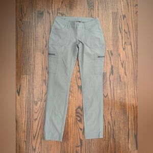 Kuhl Women’s Grey slim fit Cargo Pants Size (O reg)
